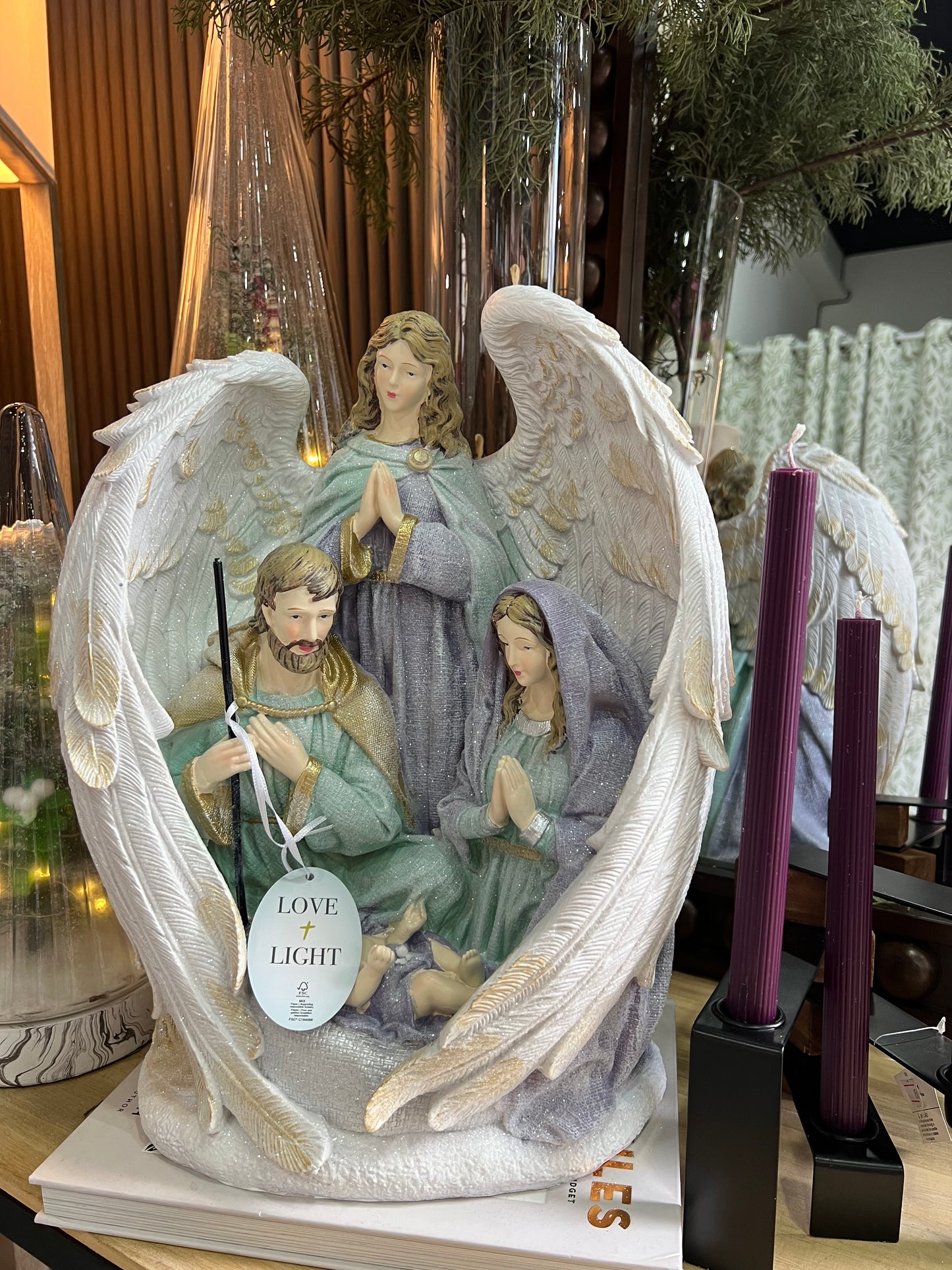 Ángel con Nacimiento